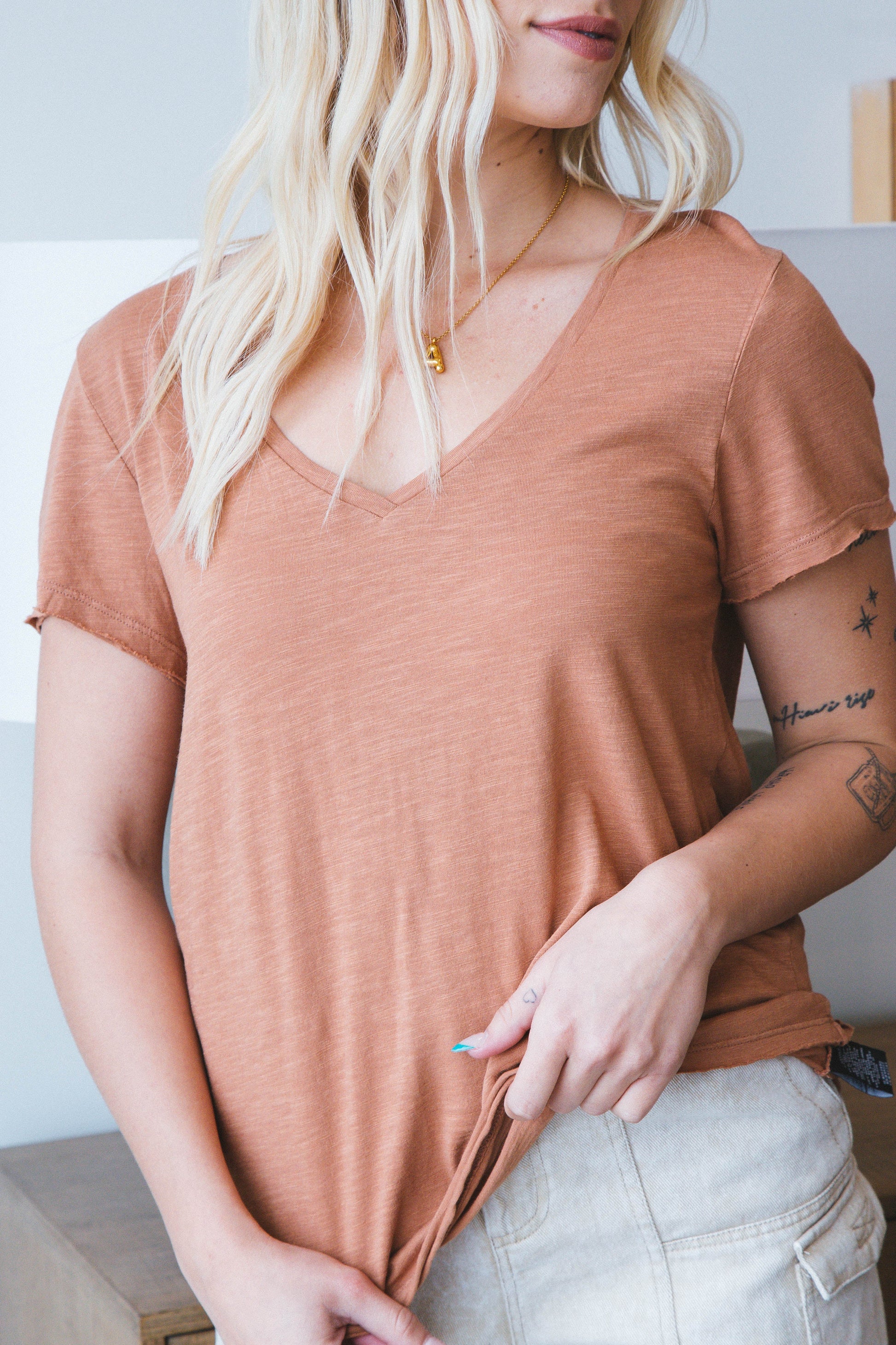 Carefree Tee, Mocha Mousse | Sanctuary